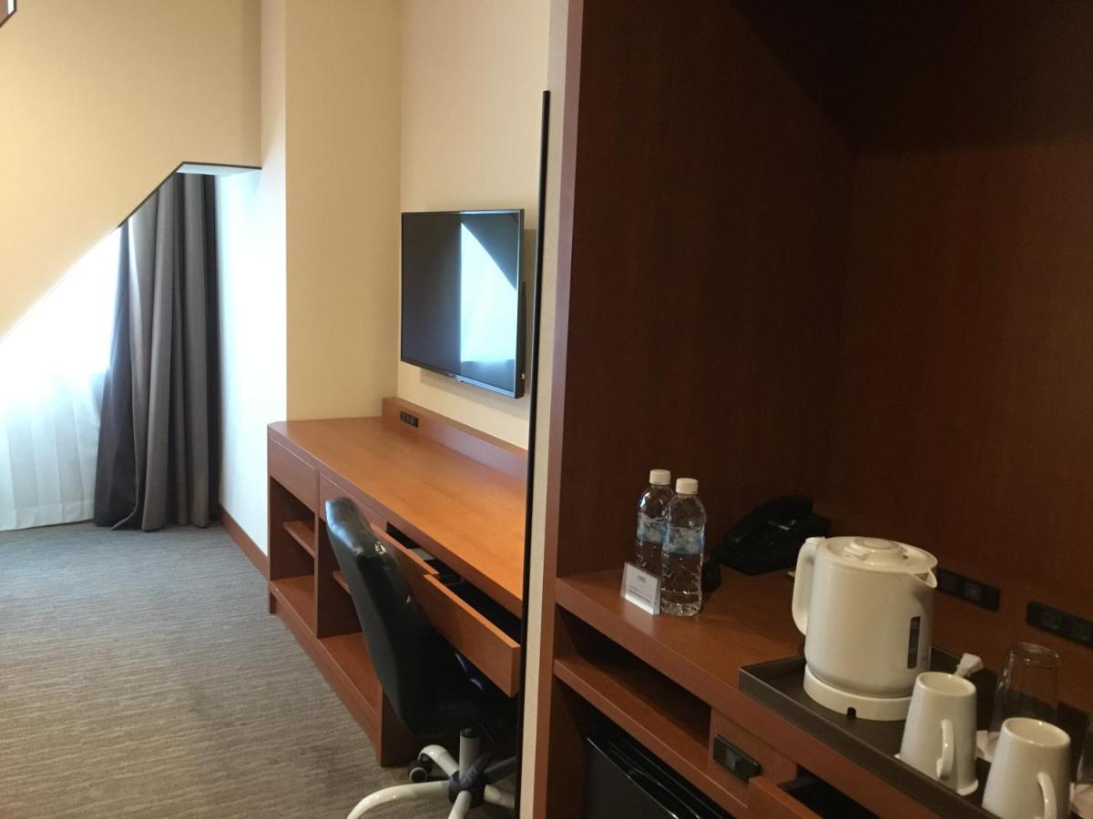 Odysis Suites Osaka Airport Hotel 이즈미-사노 외부 사진